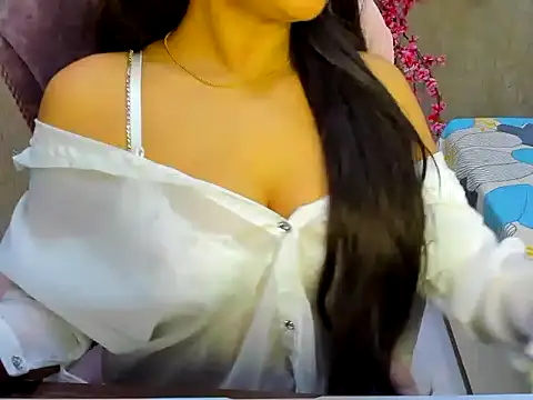 Snapshot of DimondGirl_ chatting on March 2026 09:47:02 PM DimondGirl online show from March 2026 09:47:02 PM