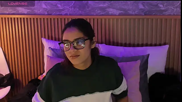 Snapshot of alina_souvage_ chatting on January 2026 09:18:01 PM alina souvage online show from January 2026 09:18:01 PM