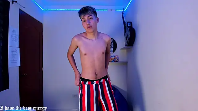 Snapshot of harry_jonshon69 chatting on February 2026 02:15:02 AM harry jonshon69 online show from February 2026 02:15:02 AM