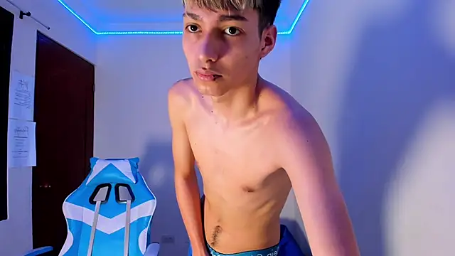 Snapshot of harry_jonshon69 chatting on February 2026 01:57:02 AM harry jonshon69 online show from February 2026 01:57:02 AM