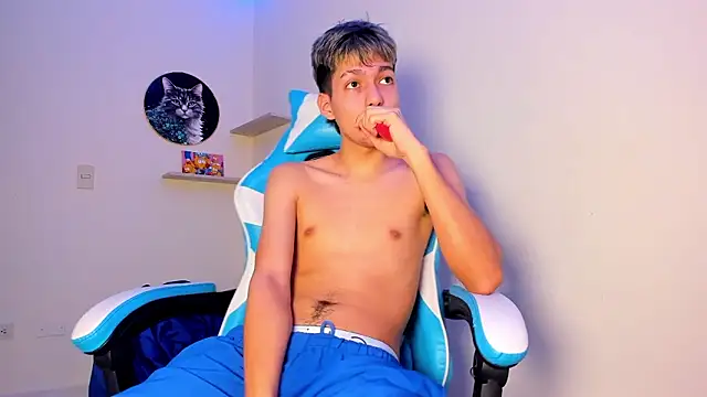 Snapshot of harry_jonshon69 chatting on February 2026 01:09:01 PM harry jonshon69 online show from February 2026 01:09:01 PM