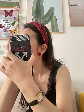 you-005 online show from January 2026 02:26:01 AM