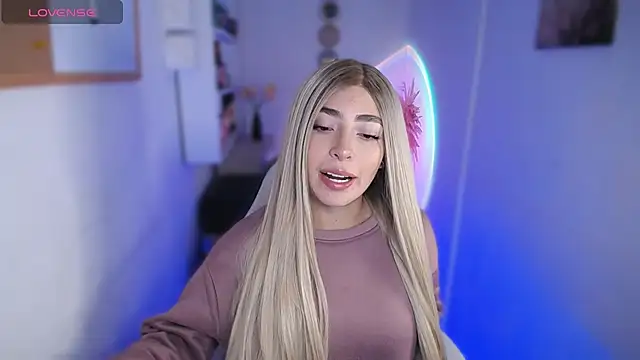 channel blondee online show from March 2026 10:14:01 PM