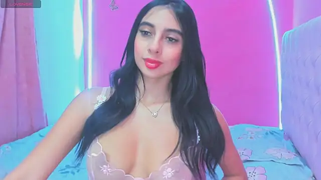 Snapshot of Selenevosse_ chatting on December 2025 03:12:03 AM Selenevosse online show from December 2025 03:12:03 AM