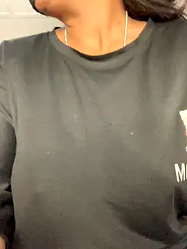 Snapshot of missmisha01 chatting on December 2025 02:42:02 AM missmisha01 online show from December 2025 02:42:02 AM