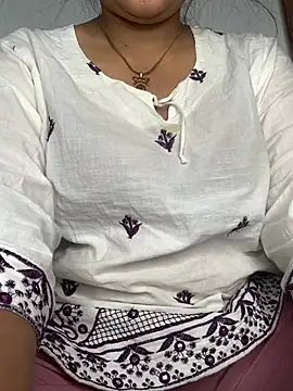 Snapshot of missmisha01 chatting on January 2026 04:36:01 AM missmisha01 online show from January 2026 04:36:01 AM