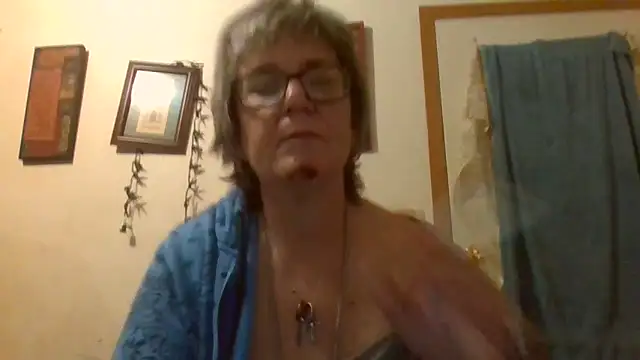 becky1111 online show from May 2026 02:53:01 AM