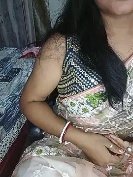 MAHI066 online show from May 2026 02:45:01 PM