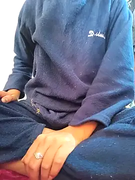 Snapshot of kinsu4763 chatting on December 2025 02:17:01 AM kinsu4763 online show from December 2025 02:17:01 AM