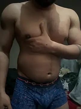 Snapshot of Casonovaz chatting on February 2026 07:35:01 PM Casonovaz online show from February 2026 07:35:01 PM