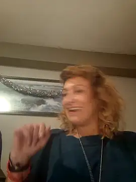 Snapshot of Hadafantasia chatting on December 2025 08:37:02 PM Hadafantasia online show from December 2025 08:37:02 PM