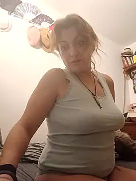 Snapshot of Hadafantasia chatting on February 2026 01:43:02 AM Hadafantasia online show from February 2026 01:43:02 AM