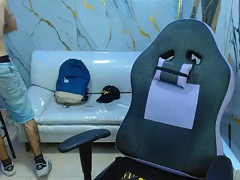 Boy tatto77 online show from May 2026 11:49:02 AM