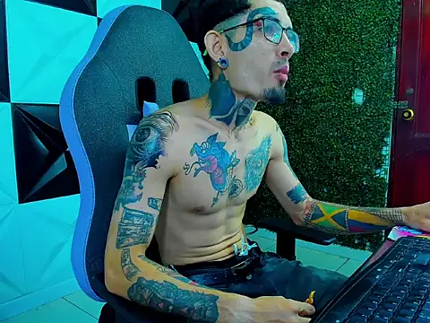 Boy tatto77 online show from May 2026 12:02:01 PM