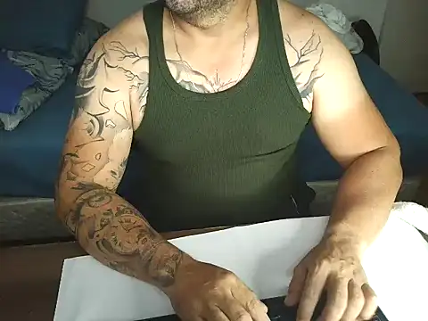 Snapshot of drlluis chatting on January 2026 04:04:01 AM drlluis online show from January 2026 04:04:01 AM