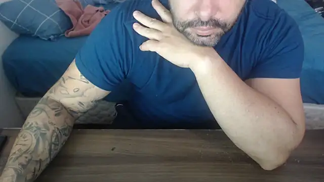 Snapshot of drlluis chatting on February 2026 02:45:01 PM drlluis online show from February 2026 02:45:01 PM