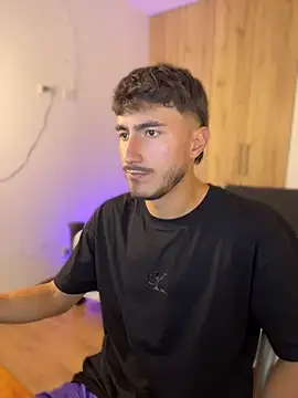 LIAM COLT online show from April 2026 08:09:01 PM