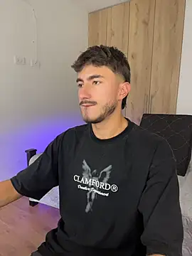 LIAM COLT online show from April 2026 06:23:02 PM