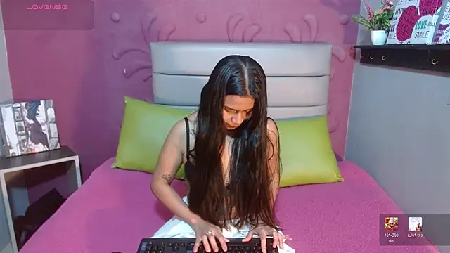 Snapshot of chloe_lust chatting on February 2026 04:06:01 AM chloe lust online show from February 2026 04:06:01 AM