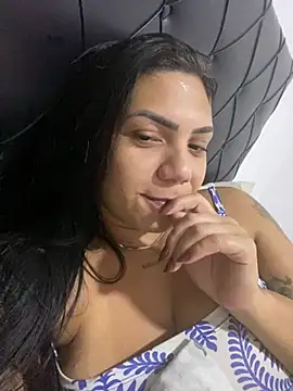 Snapshot of Nini_ chatting on January 2026 03:11:01 AM Nini online show from January 2026 03:11:01 AM