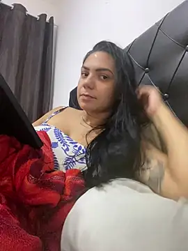 Snapshot of Nini_ chatting on February 2026 06:37:02 PM Nini online show from February 2026 06:37:02 PM