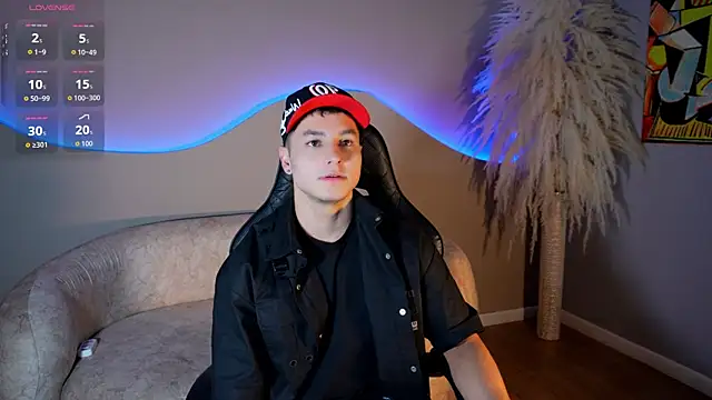 Noah Clarkk online show from July 2026 05:40:02 PM