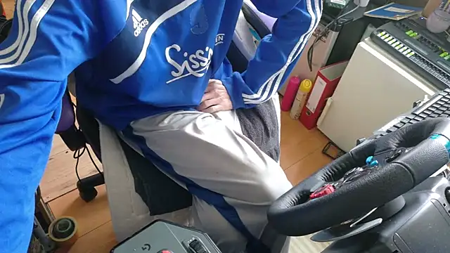 Snapshot of Gay-Versaut chatting on February 2026 12:20:01 PM Gay-Versaut online show from February 2026 12:20:01 PM