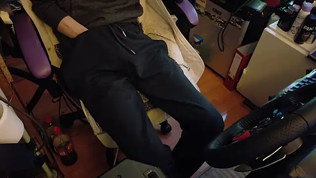 Snapshot of Gay-Versaut chatting on March 2026 06:02:02 PM Gay-Versaut online show from March 2026 06:02:02 PM