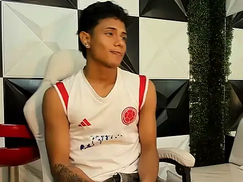 Snapshot of andrew_myersx chatting on January 2026 01:51:01 AM andrew myersx online show from January 2026 01:51:01 AM