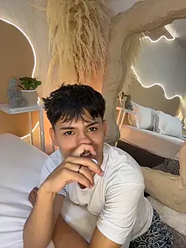 Thristan Leones online show from March 2026 02:02:01 AM