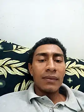 Snapshot of negrito_sexxxo chatting on December 2025 01:07:01 PM negrito sexxxo online show from December 2025 01:07:01 PM