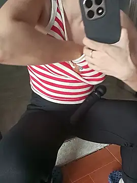 Sweet-Berryy online show from July 2026 12:02:01 AM