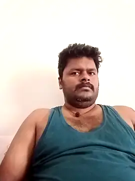 Snapshot of yourwellman chatting on May 2026 06:43:01 AM yourwellman online show from May 2026 06:43:01 AM