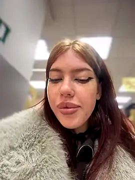 Snapshot of JeanGraay chatting on December 2025 01:52:02 PM JeanGraay online show from December 2025 01:52:02 PM