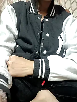 Snapshot of Eva_890 chatting on December 2025 04:14:01 PM Eva 890 online show from December 2025 04:14:01 PM