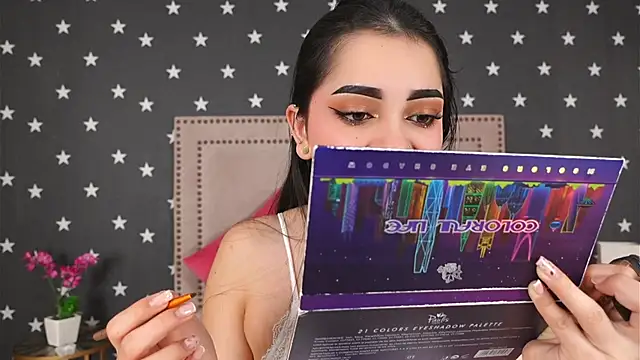 Snapshot of RaquellStar chatting on February 2026 06:09:02 AM RaquellStar online show from February 2026 06:09:02 AM