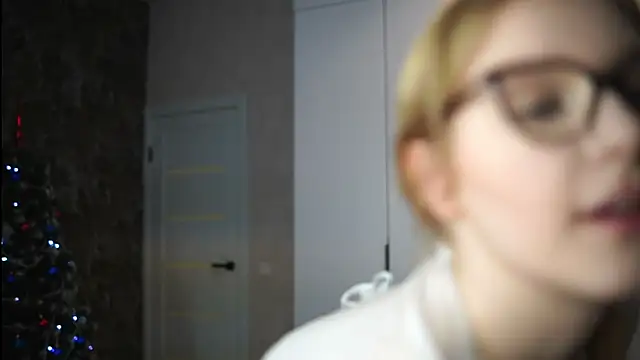 Kristy mysti online show from December 2025 05:31:02 PM