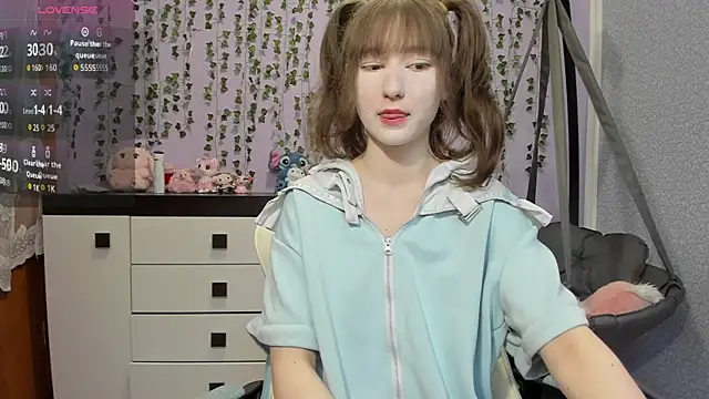 Yoonhee ki online show from May 2026 01:52:02 PM