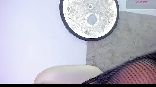 Snapshot of Harmony-01 chatting on February 2026 09:33:01 PM Harmony-01 online show from February 2026 09:33:01 PM