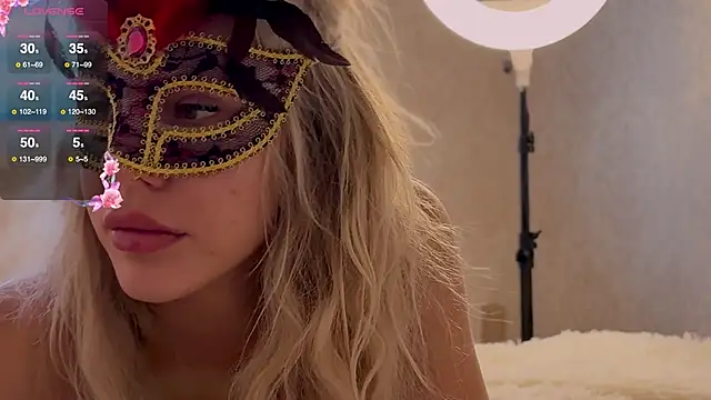 Snapshot of ScoobeDeDoo chatting on January 2026 01:13:02 PM ScoobeDeDoo online show from January 2026 01:13:02 PM