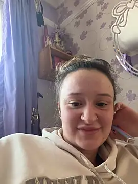 Snapshot of LilyLuck_ chatting on February 2026 02:05:01 PM LilyLuck online show from February 2026 02:05:01 PM