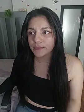 paulina coxx online show from February 2026 07:40:01 PM