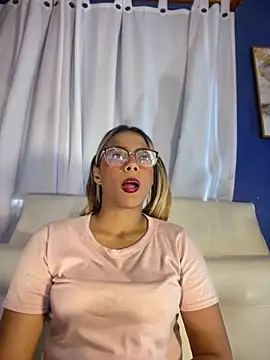 MiaSizzle online show from February 2026 07:58:02 PM