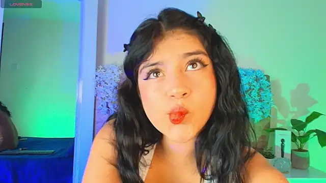 hannaa cute online show from May 2026 12:10:01 PM