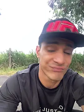 Snapshot of Maicol_xxxx chatting on February 2026 10:14:01 PM Maicol xxxx online show from February 2026 10:14:01 PM