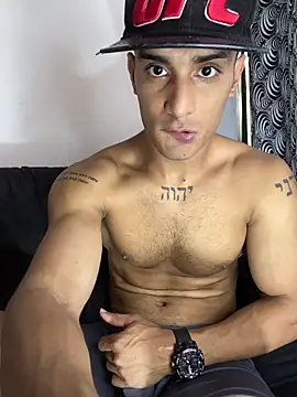 Snapshot of Maicol_xxxx chatting on February 2026 07:03:02 PM Maicol xxxx online show from February 2026 07:03:02 PM