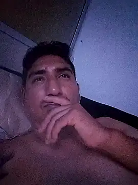 Snapshot of Yrresistible666 chatting on January 2026 03:34:01 AM Yrresistible666 online show from January 2026 03:34:01 AM