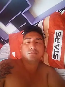 Snapshot of Yrresistible666 chatting on February 2026 12:43:02 PM Yrresistible666 online show from February 2026 12:43:02 PM