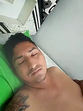 Snapshot of Yrresistible666 chatting on February 2026 04:58:02 PM Yrresistible666 online show from February 2026 04:58:02 PM