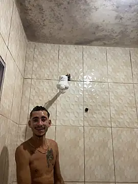 Snapshot of GuioficialBr chatting on February 2026 01:56:02 PM GuioficialBr online show from February 2026 01:56:02 PM